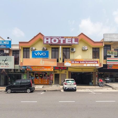 โอโย 44072 ไมน์ เจมปากา โฮเต็ล Hotel นิไล ภายนอก รูปภาพ