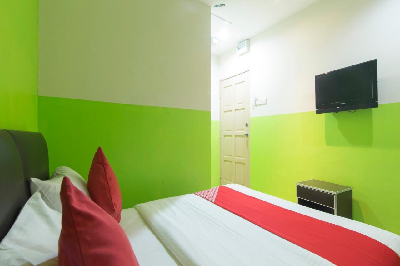 โอโย 44072 ไมน์ เจมปากา โฮเต็ล Hotel นิไล ภายนอก รูปภาพ