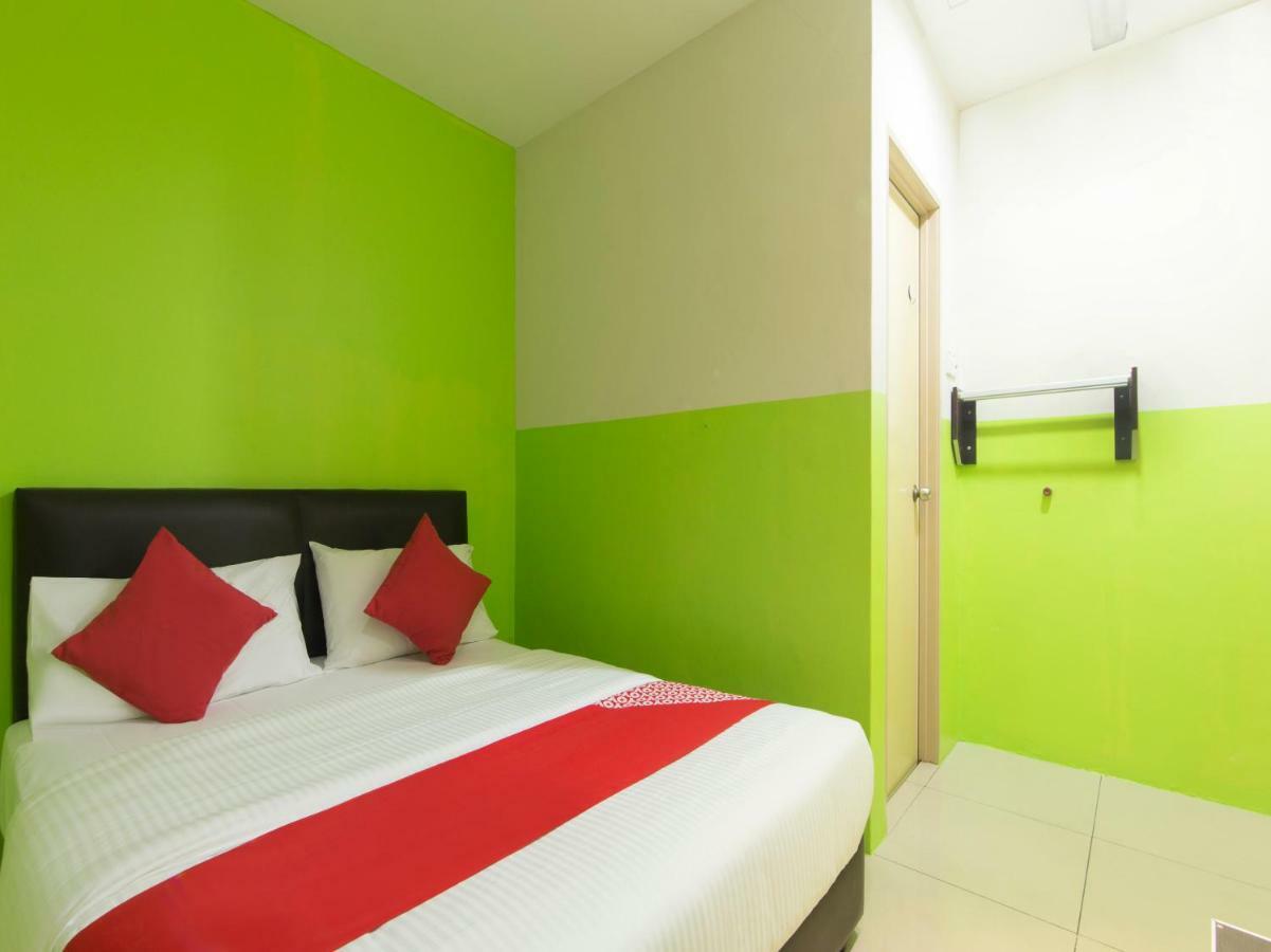 โอโย 44072 ไมน์ เจมปากา โฮเต็ล Hotel นิไล ภายนอก รูปภาพ